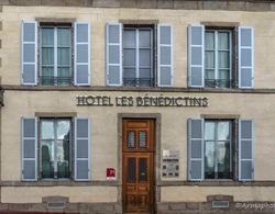 Hôtel Les Bénédictins Dış Mekan
