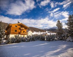 Les Fleurs Bleues chalets Dış Mekan