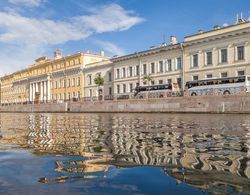 Like Hostel Sankt-Peterburg Dış Mekan