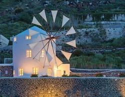 Lilac Windmill Villa Oda