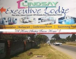 Lindsay Executive Lodge Dış Mekan