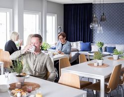 Linnéplatsens Hotell & Vandrarhem - Hostel Kahvaltı