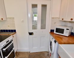 Little Clatterford Walkers Paradise for 2 Close to Carisbrooke Castle Banyo Tipleri
