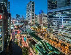 Locals Sathorn Siamese Nang Linchee Dış Mekan