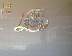 Hotel Lorena Dış Mekan