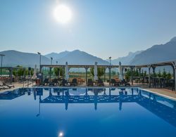 Lotos Mountain Resort Havuz