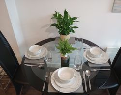 Lovely-cozy Apartment in Brierley Hill Yerinde Yemek
