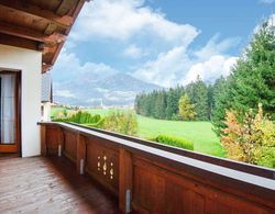 Lovely Holiday Home in Reith im Alpbachtal With Garden Oda Düzeni