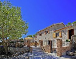 Lovely Holiday Home in Starigrad With Private Swimming Pool Dış Mekan
