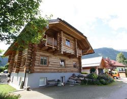 Lovely Holiday Home With Sauna in Mauterndorf Dış Mekan