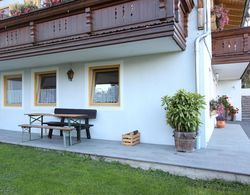 Lovely Apartment in Hopfgarten im Brixental With Garden Oda Düzeni