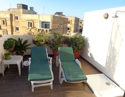 Lovely Penthouse With Private sun Terrace Between Valletta and Sliema Dış Mekan