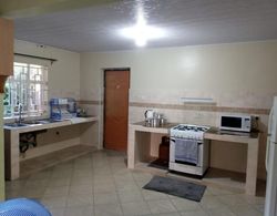 Lovely Spacious 3-bed All Ensuite House in Nanyuki Mutfak