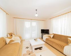 Lovely Villa With Pool and Garden in Antalya Oda