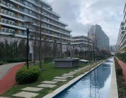 Lovely1 1 Apartment Terrace Near Mall of Istanbul Oda