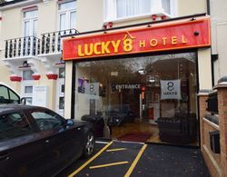 Lucky 8 Hotel Genel