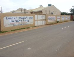 Lusaka Mosi-O-Tunya Executive Lodge Dış Mekan