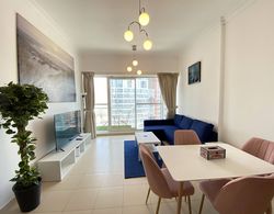 Lux BnB MayFair Tower Business Bay Oda Düzeni