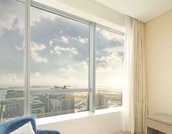 LUX Iconic Views at Palm Tower Suite 2 Oda Manzaraları