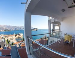 Lux Panoramic Apartment Oda Manzaraları