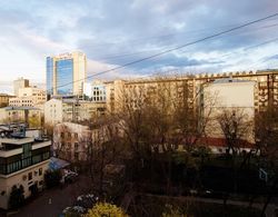 LUXKV Apartment on Smolenskaya Oda Manzaraları