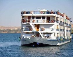Luxor Nile Cruises Dış Mekan