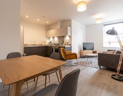 Luxurious 2-bed Apartment in Solihull - NEC BHX Oda