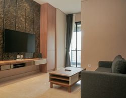 Luxurious 2BR at Sudirman Suites Apartment Oda Düzeni