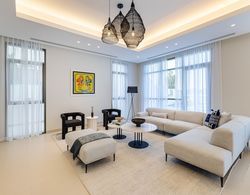 Luxurious 5 Bed Villa 60B Palm Jumeirah Oda Düzeni
