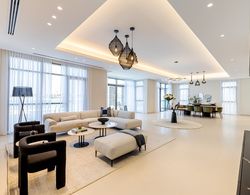 Luxurious 5 Bed Villa 60B Palm Jumeirah Oda Düzeni