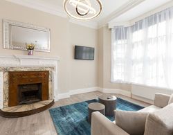 Luxurious Air Conditioned Apt High Street Kensington Genel
