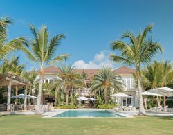 Luxurious Fully-staffed Villa With Amazing View in Exclusive Golf Beach Resort Oda