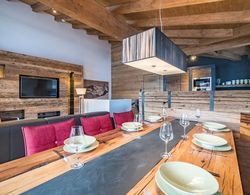 Luxurious Holiday Home in Piesendorf With Private Sauna Yerinde Yemek