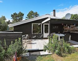 Luxurious Holiday Home in Sjællands Odde With Terrace Dış Mekan