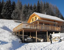 Luxurious Holiday Home in Styria With Terrace Dış Mekan