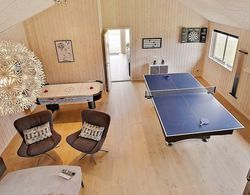 Luxurious Holiday Home in Vejby With Indoor Pool İç Mekan
