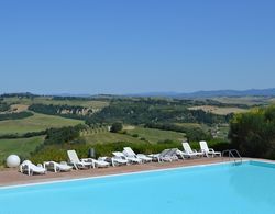 Luxurious Holiday Home With Private Patio, Tuscany, With Panoramic Swimming poo Öne Çıkan Resim