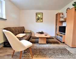 Luxurious Apartment in Gägelow With Garden Oda Düzeni