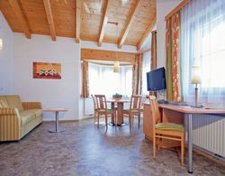 Luxurious Apartment in Kaltenbach With Sauna Oda Düzeni