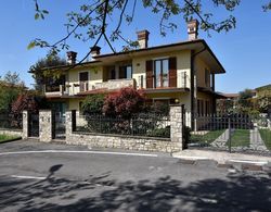 Luxurious Villa in Lombardy with Garden & Hot Tub Dış Mekan