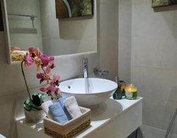 Luxurious Apartment Near Dubai Downtown, UAE Banyo Tipleri