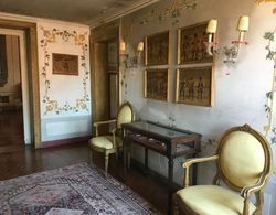 Luxurious Palazzo in Venice in the Rialto Area With Housekeepercook Oda Düzeni