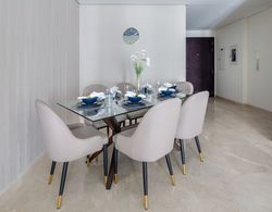 Luxuriously Elegant 2BR Apartment in Downtown Dubai İç Mekan