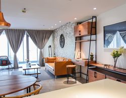 Luxury 1 Bedroom in D1 Tower Oda Düzeni