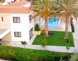 Luxury 6 Bedroom Villa With Privet Pool in Paphos Dış Mekan