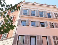 Luxury Art Apartment In Trastevere With Terrace Dış Mekan