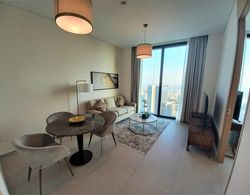 Luxury at The Address Jumeirah Beach Residence Oda Düzeni