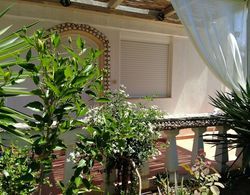 Luxury Cozy Villa With Garden Near The Sea Dış Mekan