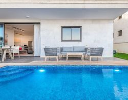 luxury garden apartment heated pool Dış Mekan