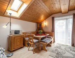 Luxury Apartment in Tröpolach Near Nassfeld Skiing Parking Yerinde Yemek